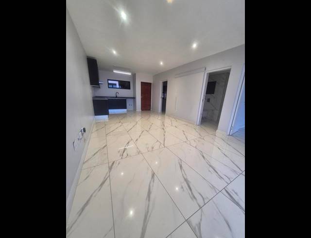 2 BEDROOM APARTMENT FOR SALE IN WINDERMERE